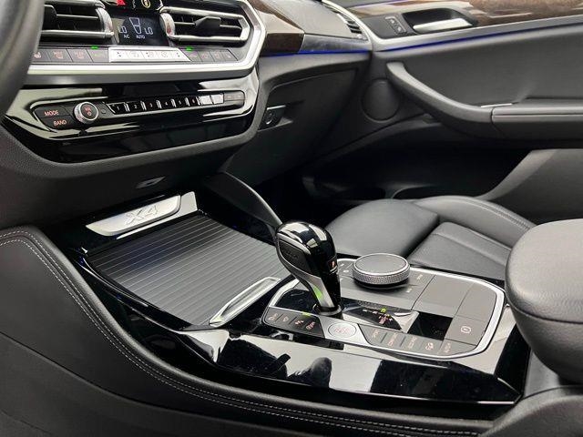 2024 BMW X4 xDrive30i AWD