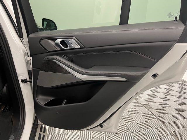 2024 BMW X5 xDrive40i AWD