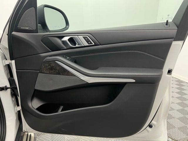 2024 BMW X5 xDrive40i AWD