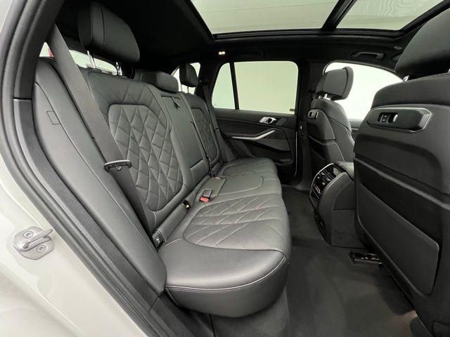 2024 BMW X5 xDrive40i AWD