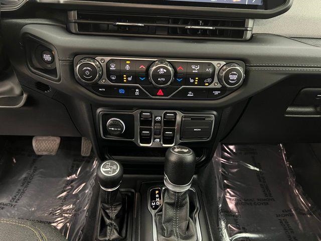 2024 Jeep Wrangler 4xe Sahara AWD