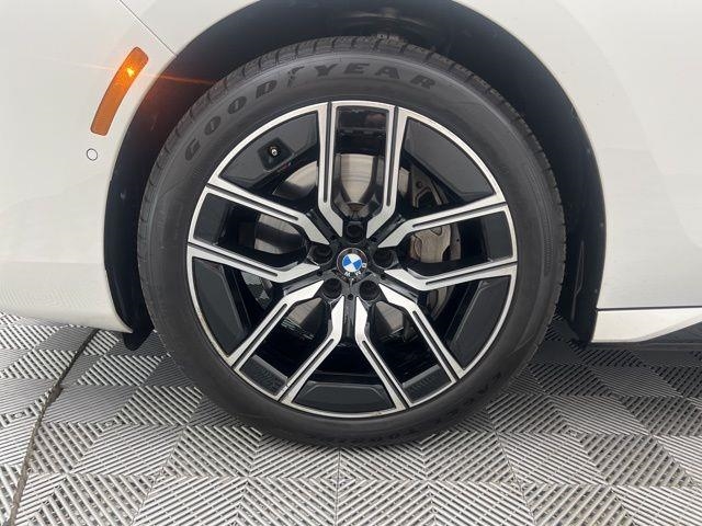 2025 BMW 7 Series 740i xDrive AWD