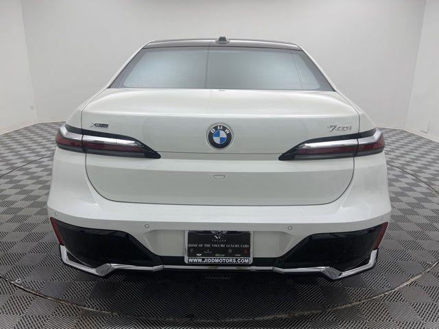 2025 BMW 7 Series 740i xDrive AWD