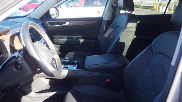 2025 Volkswagen Atlas 2.0T SE FWD