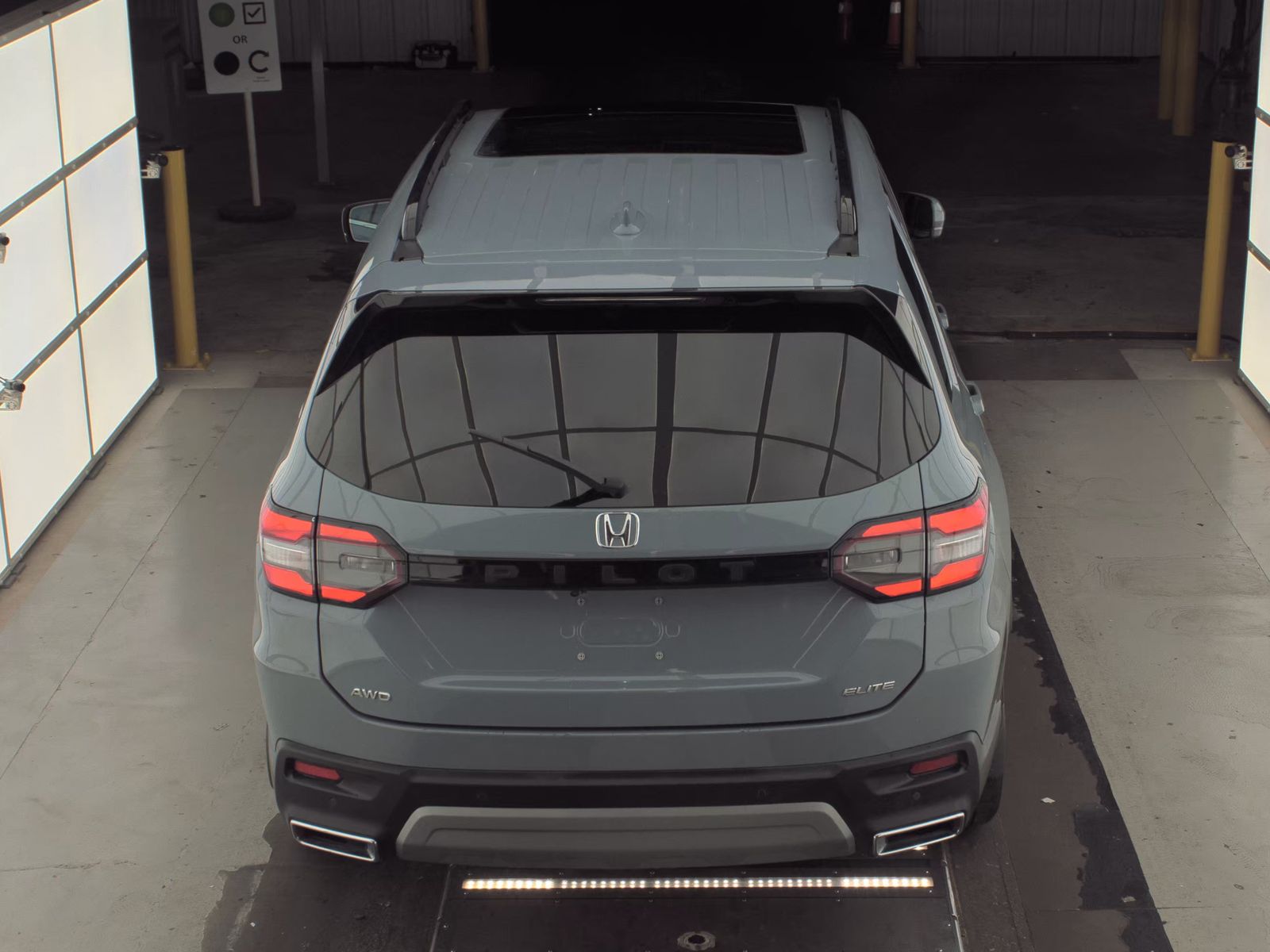 2023 Honda Pilot Elite AWD