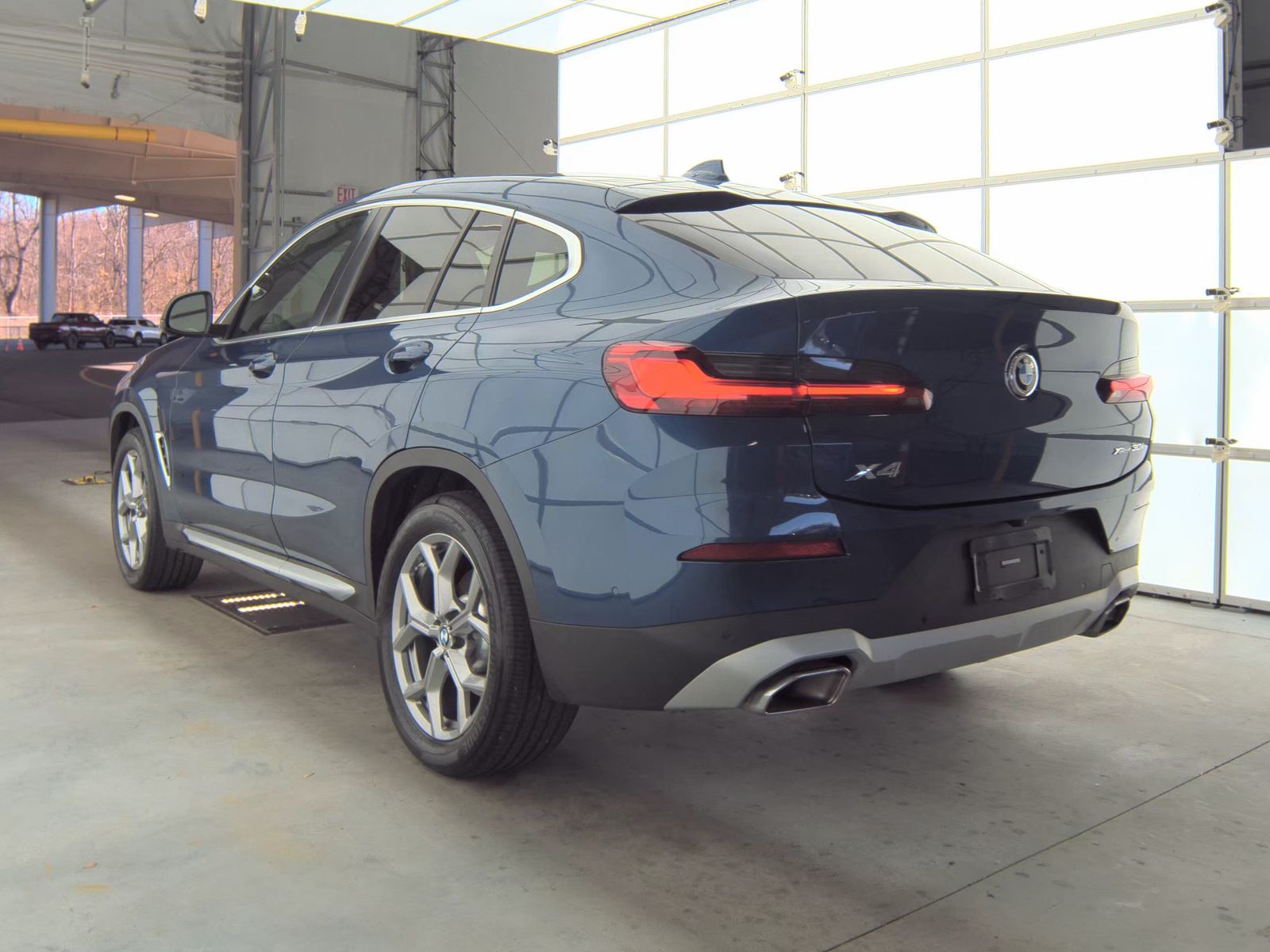 2023 BMW X4 xDrive30i AWD