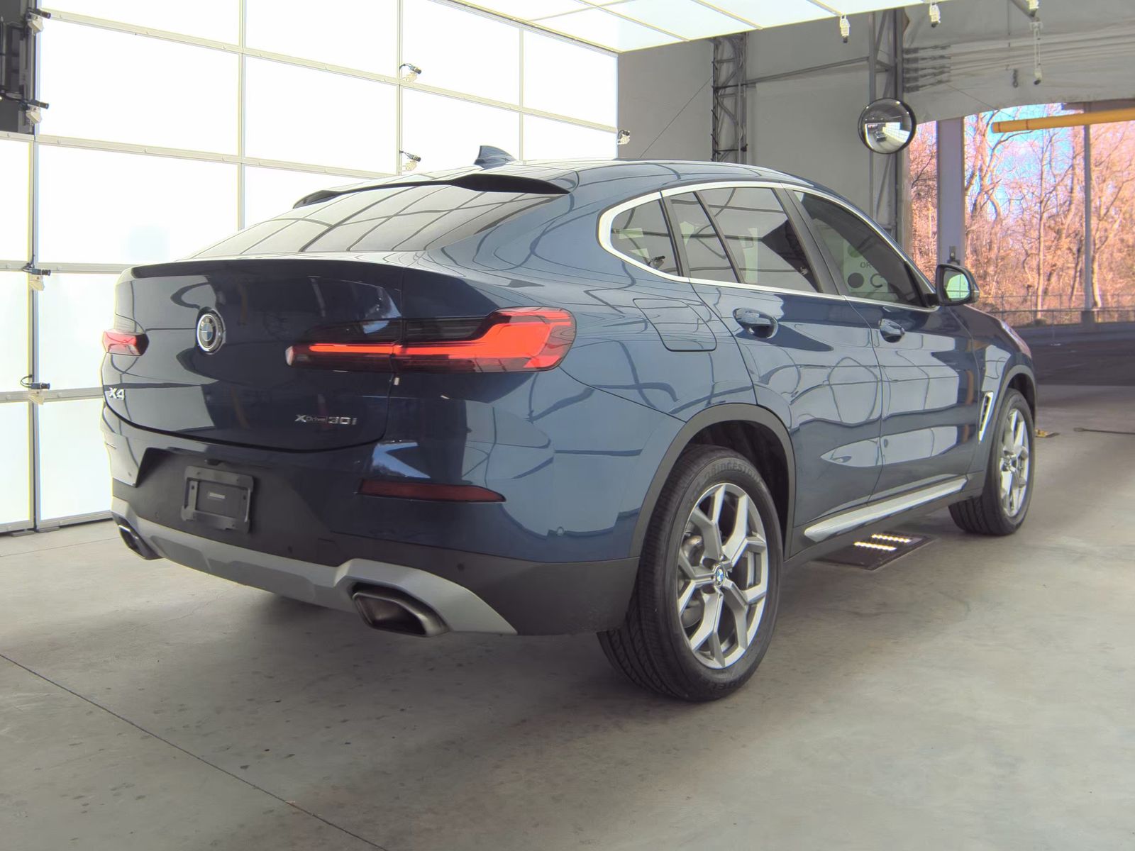 2023 BMW X4 xDrive30i AWD