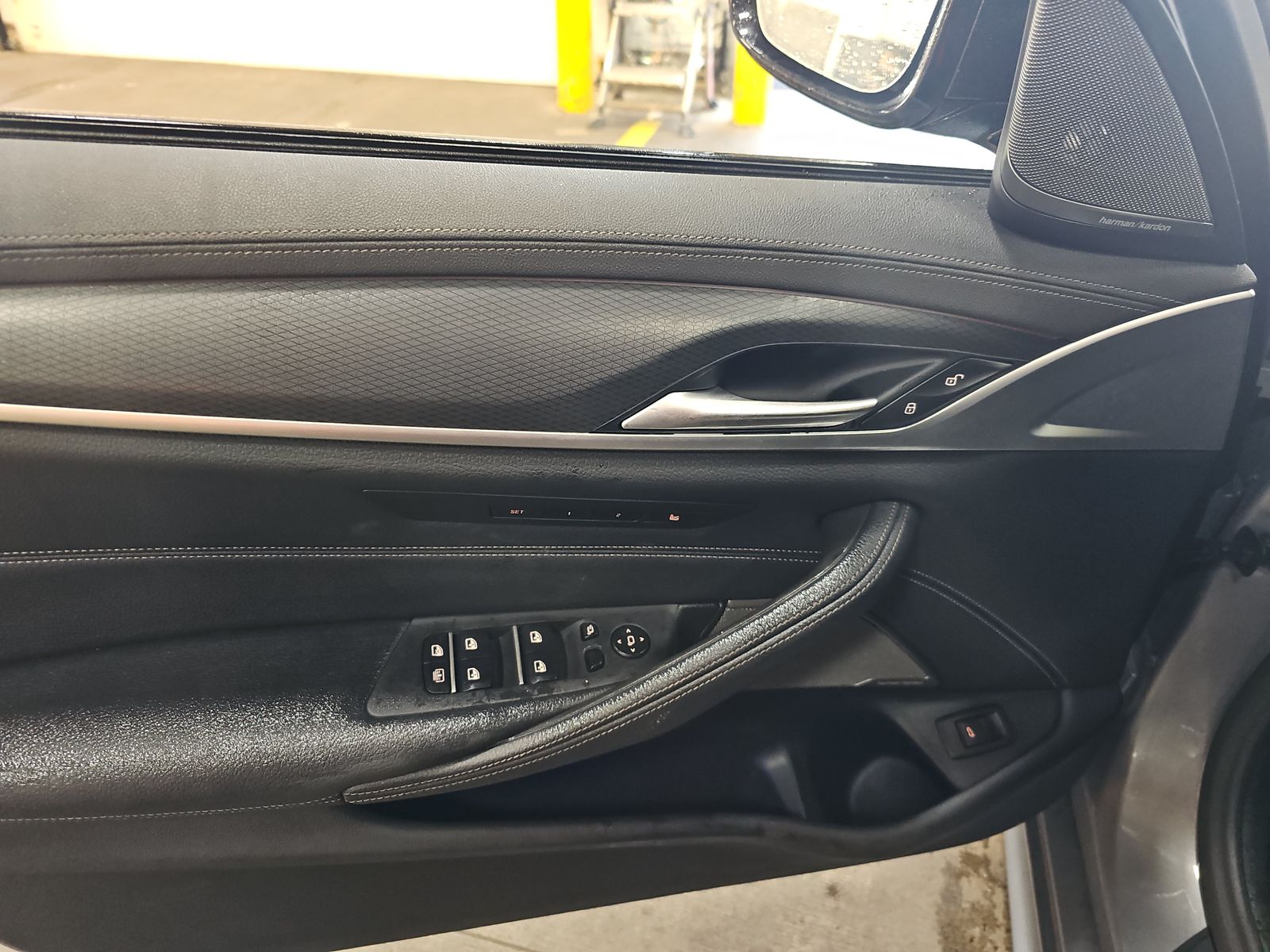 2023 BMW 5 Series M550i xDrive AWD