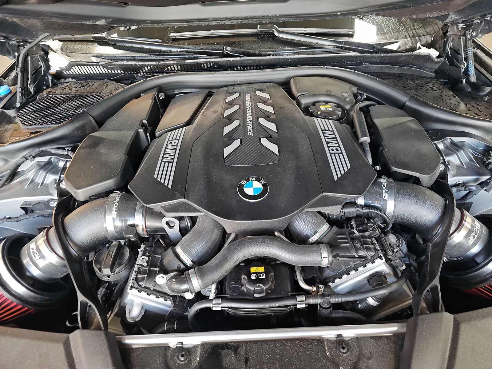 2023 BMW 5 Series M550i xDrive AWD