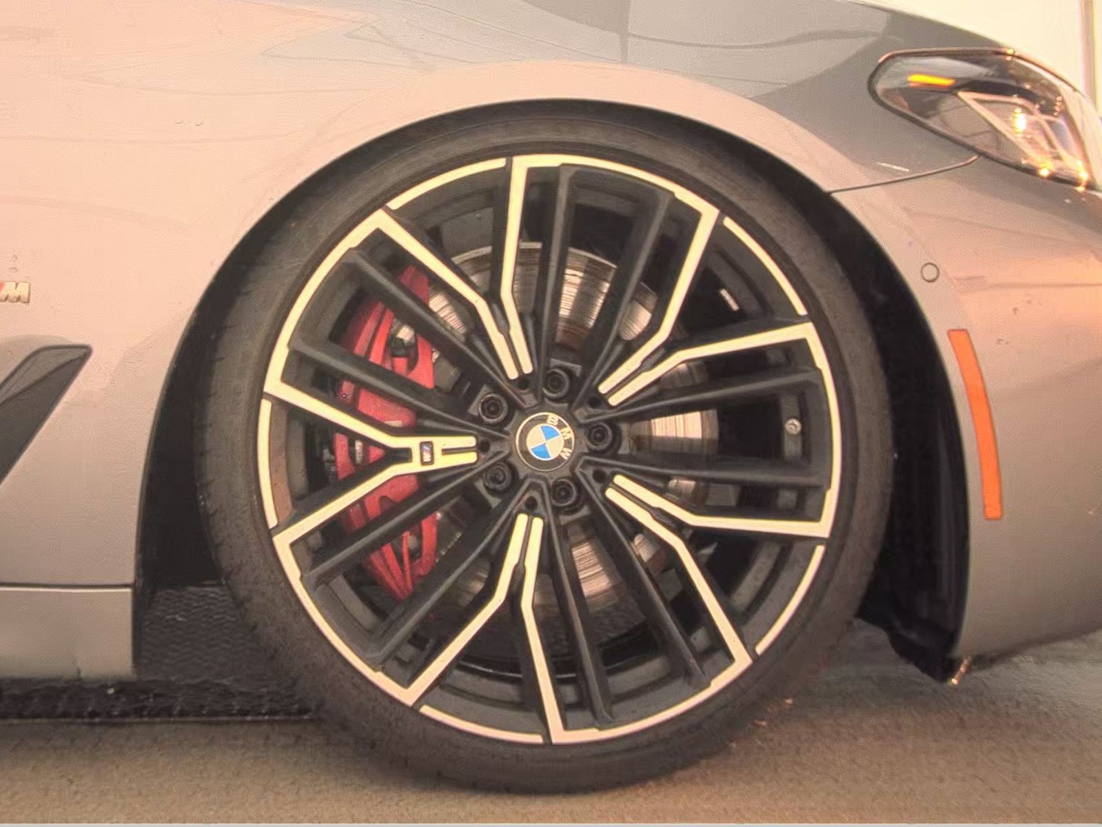 2023 BMW 5 Series M550i xDrive AWD