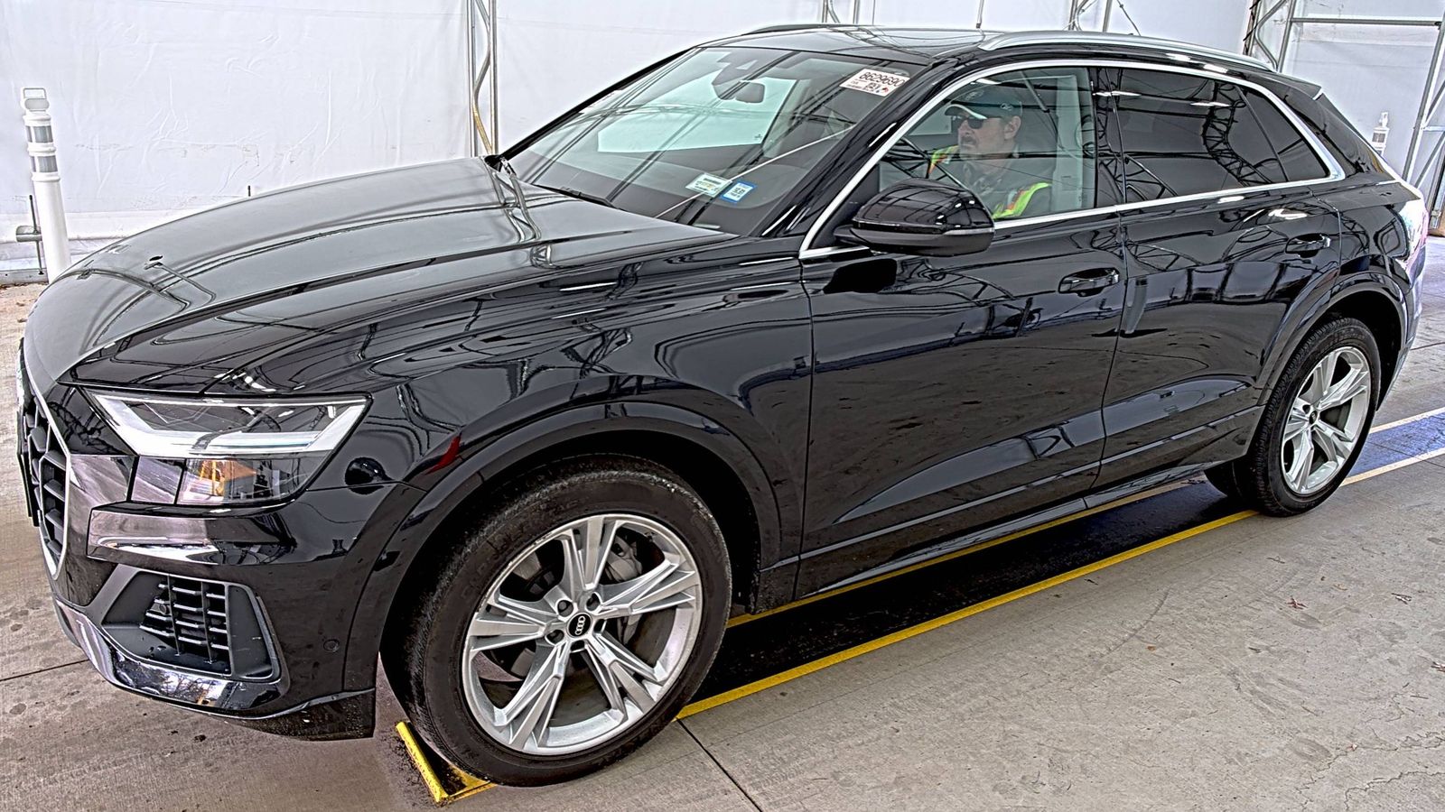 2022 Audi Q8 Premium AWD