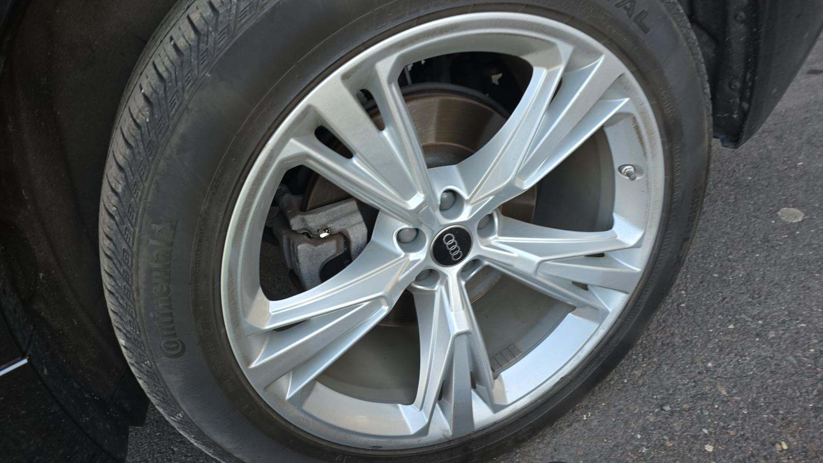 2022 Audi Q8 Premium AWD