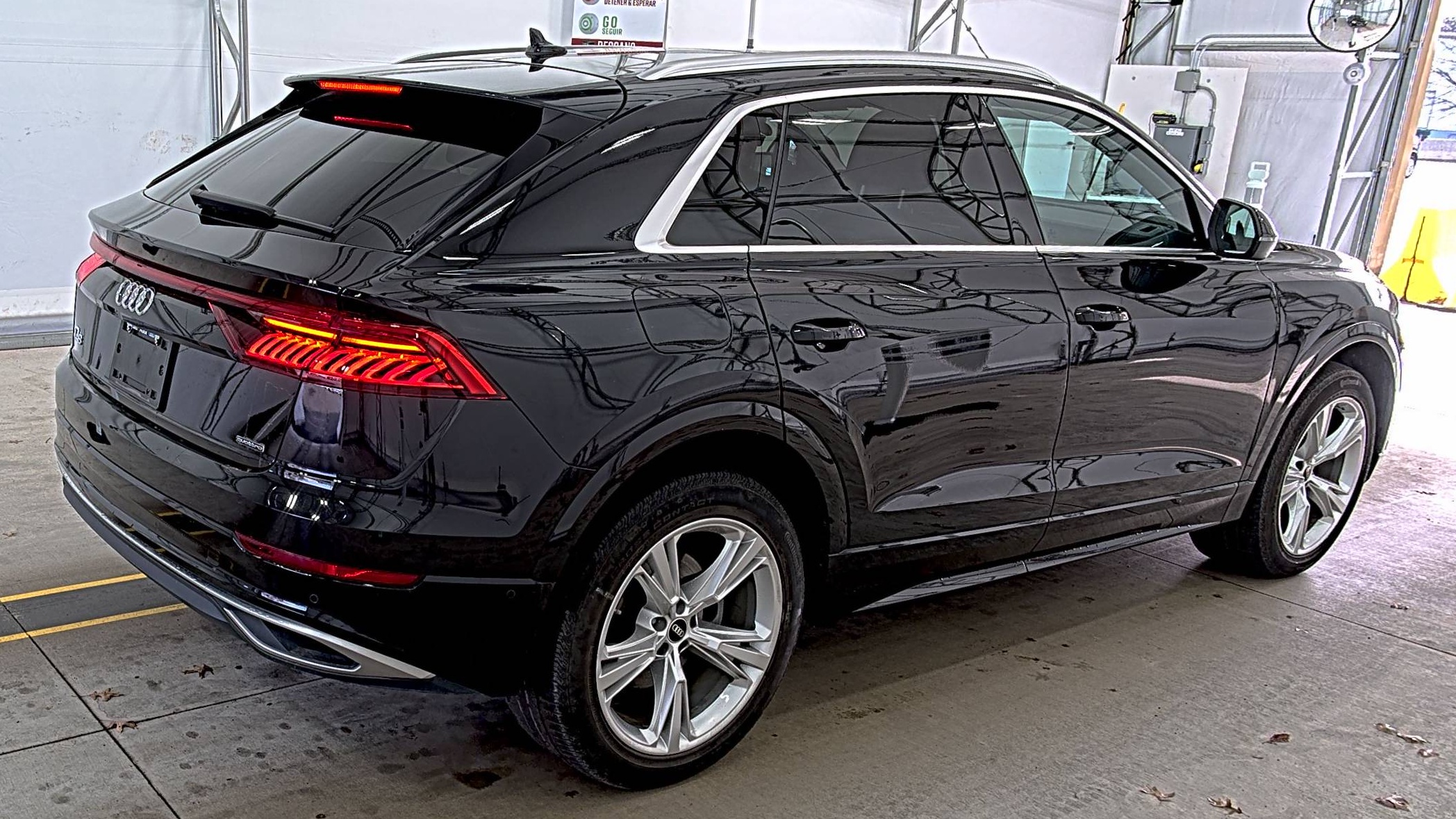 2022 Audi Q8 Premium AWD