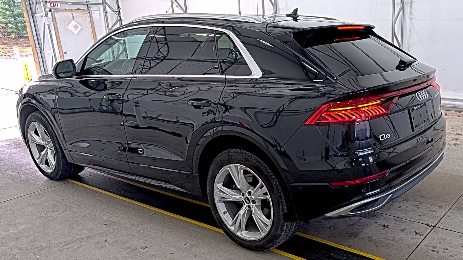 2022 Audi Q8 Premium AWD