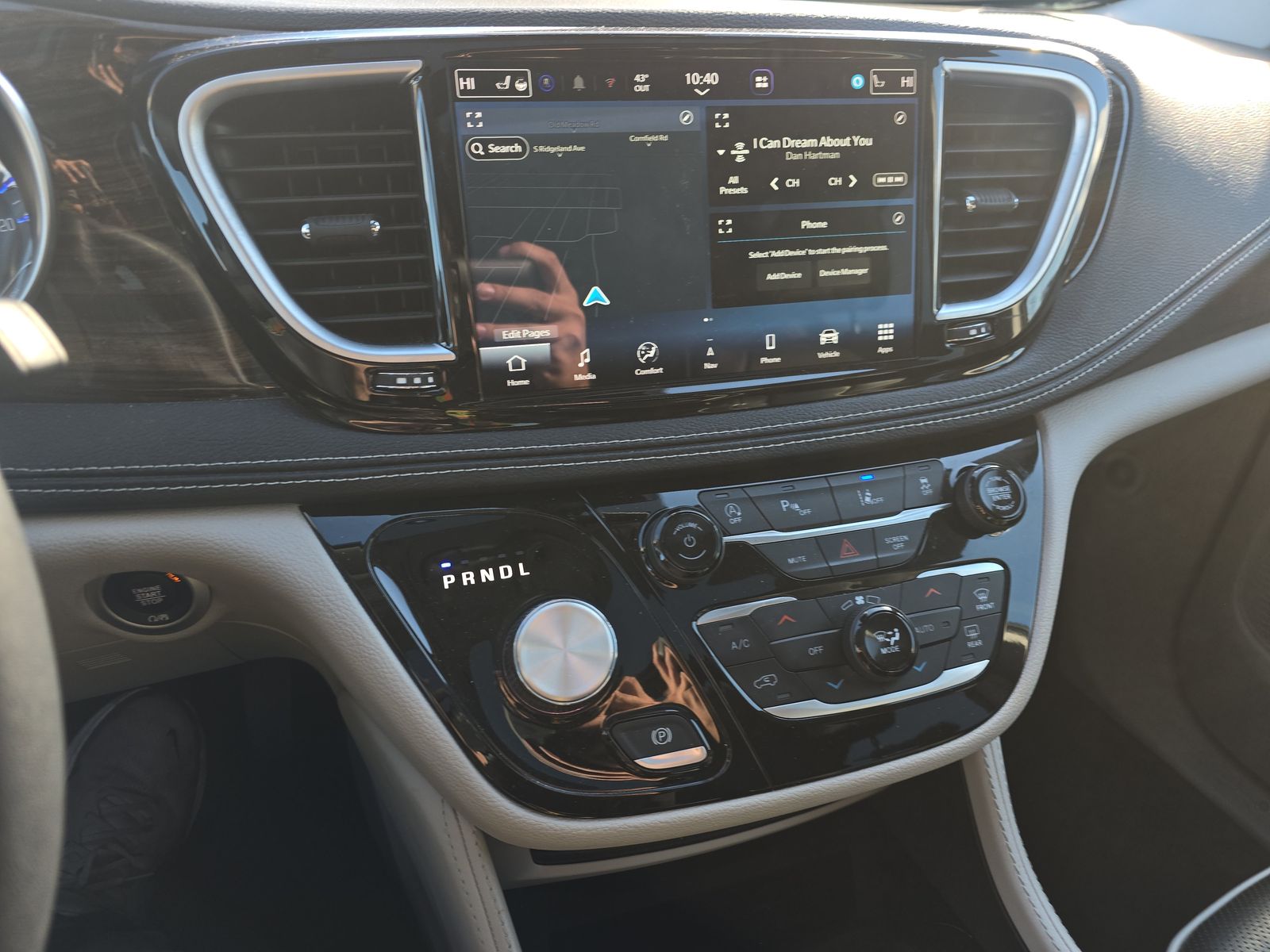 2023 Chrysler Pacifica Limited FWD