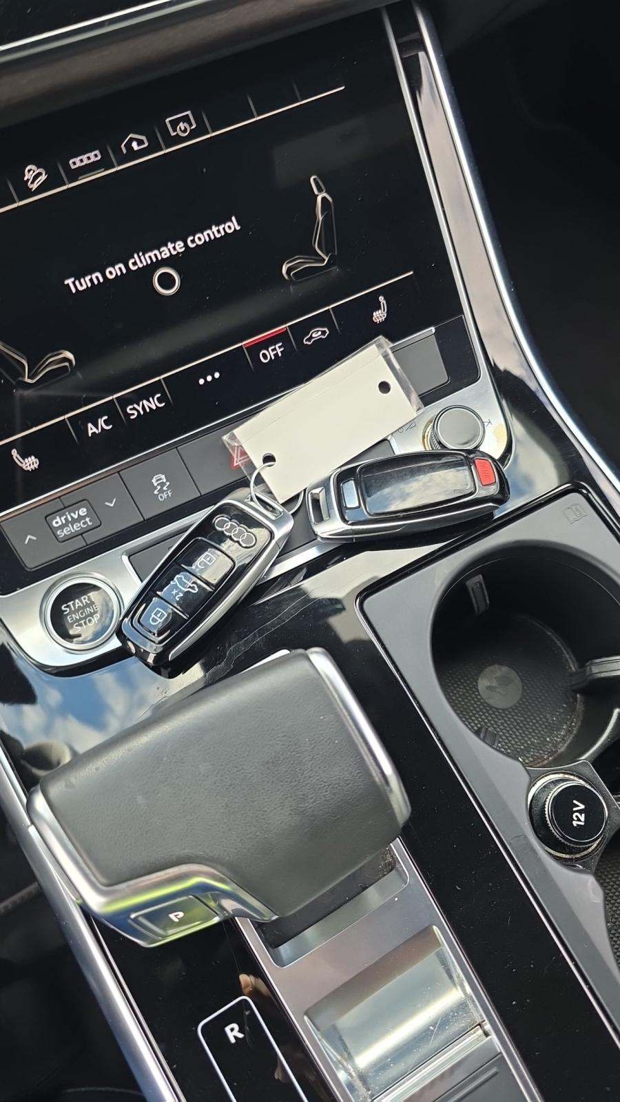 2022 Audi Q8 Premium AWD