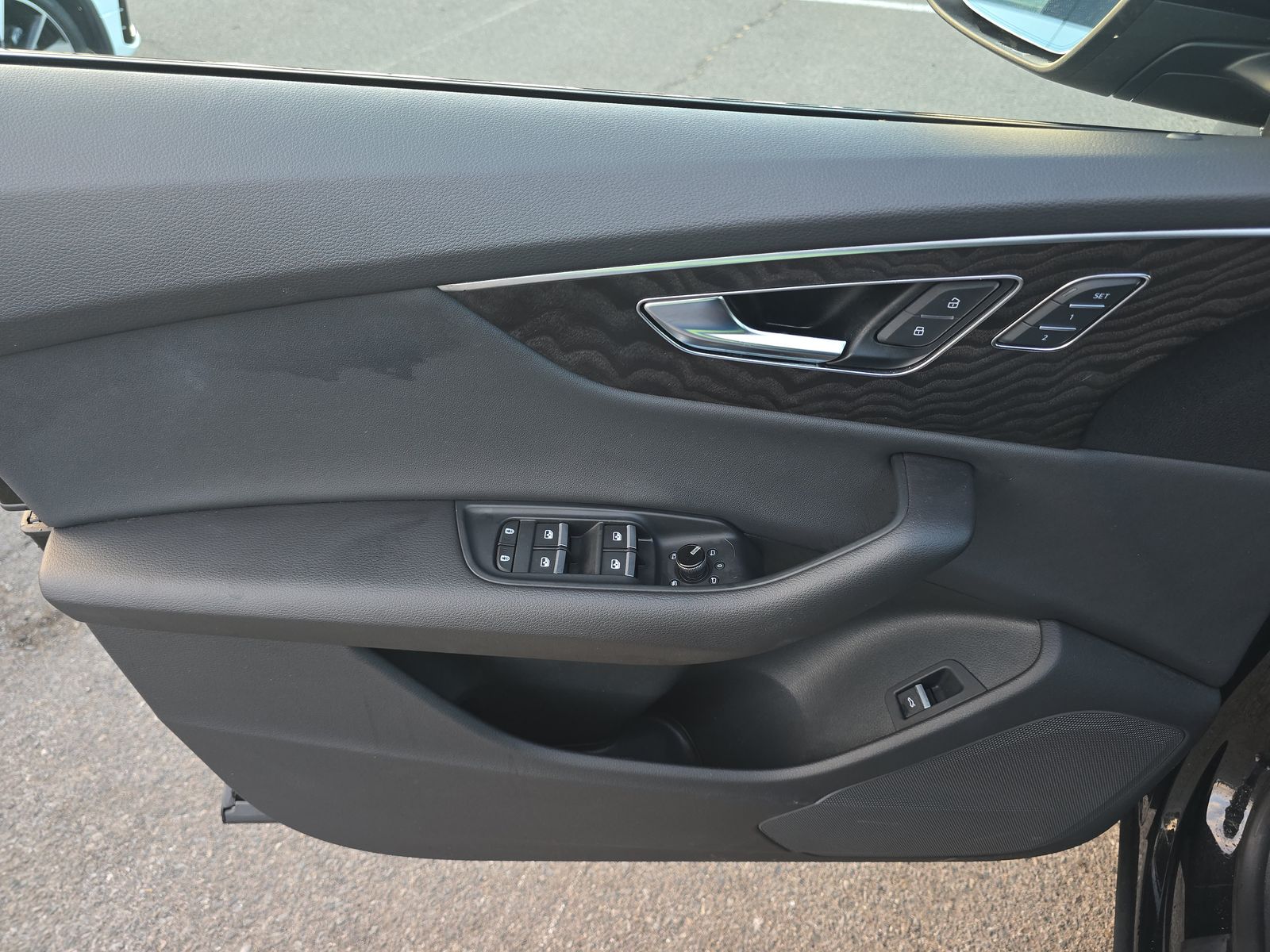 2022 Audi Q8 Premium AWD