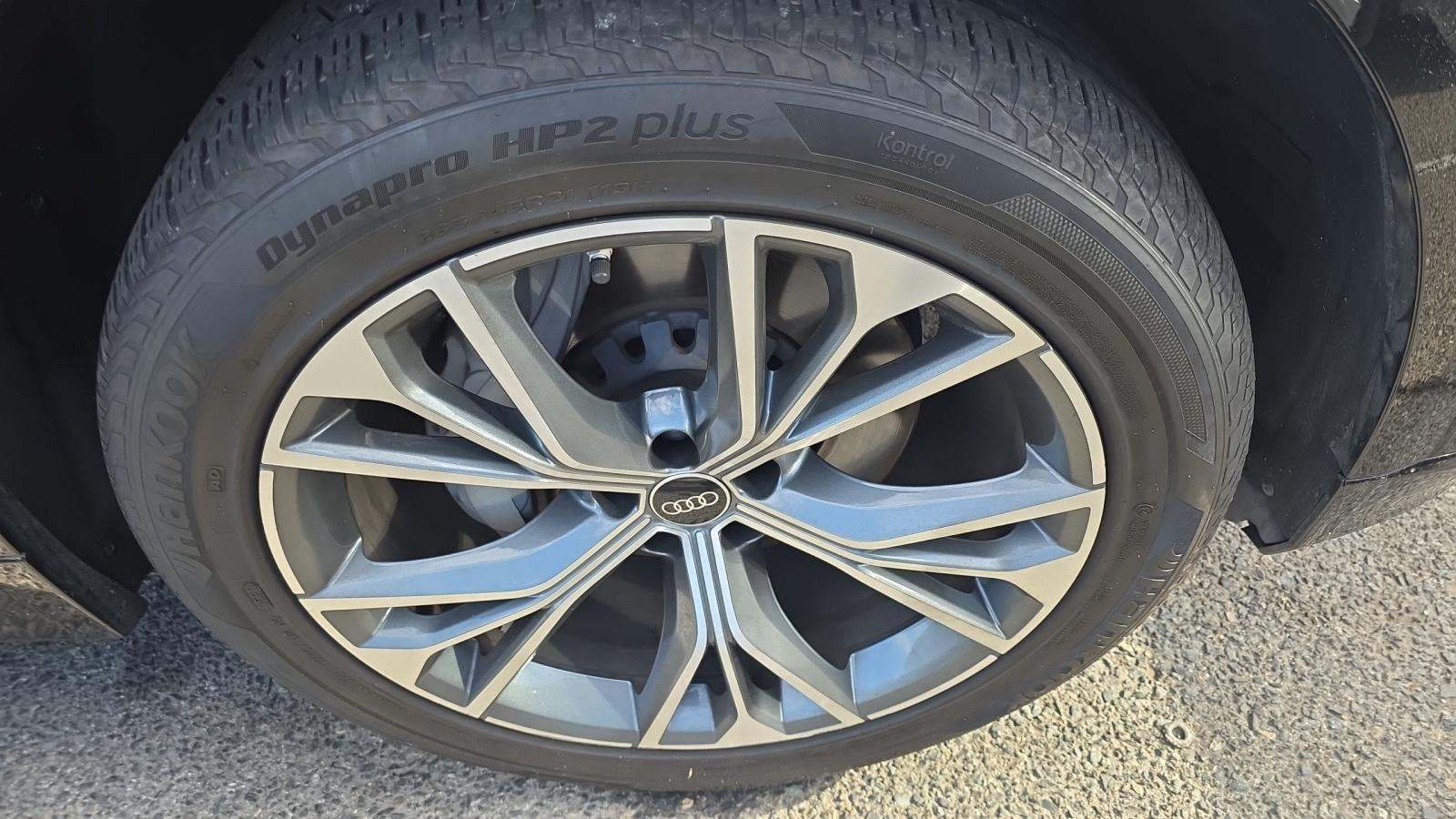 2022 Audi Q8 Premium AWD