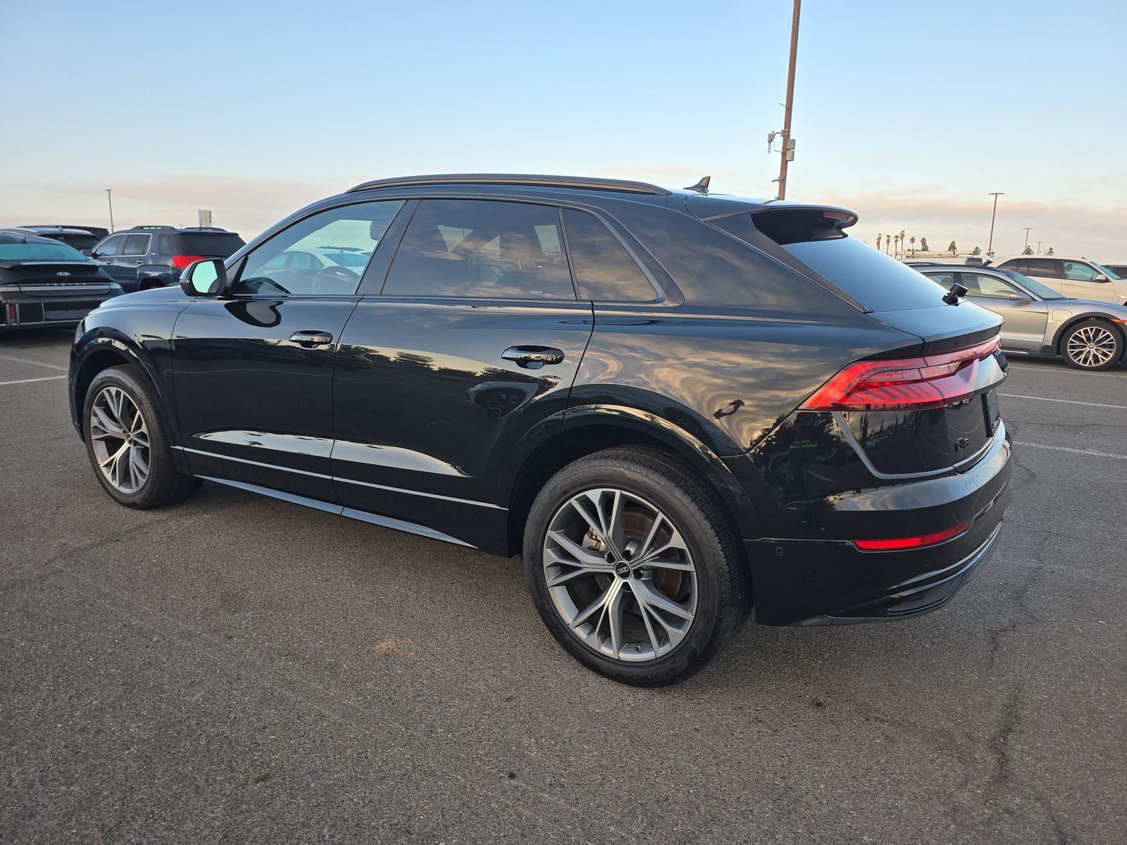 2022 Audi Q8 Premium AWD