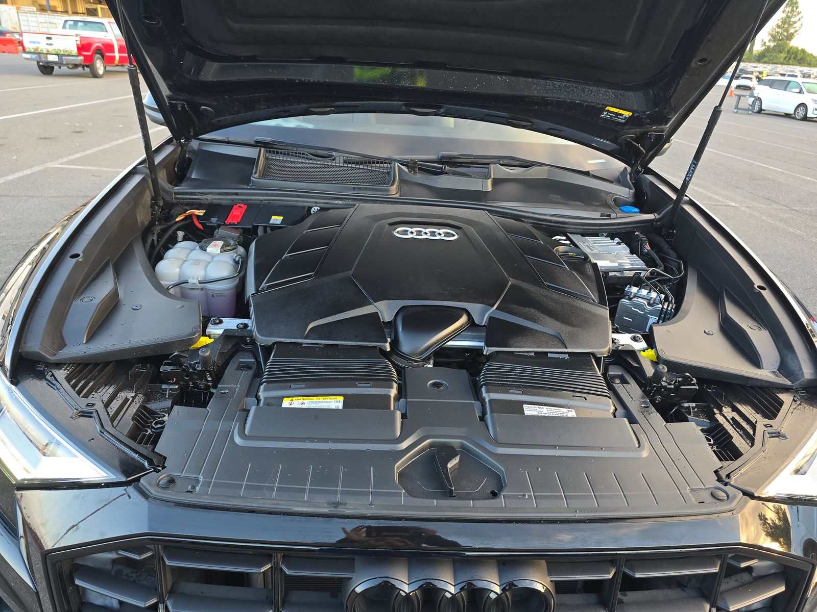 2022 Audi Q8 Premium AWD