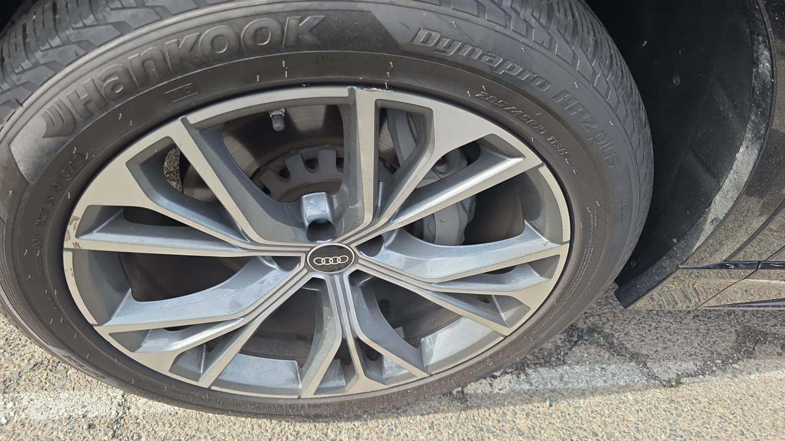 2022 Audi Q8 Premium AWD