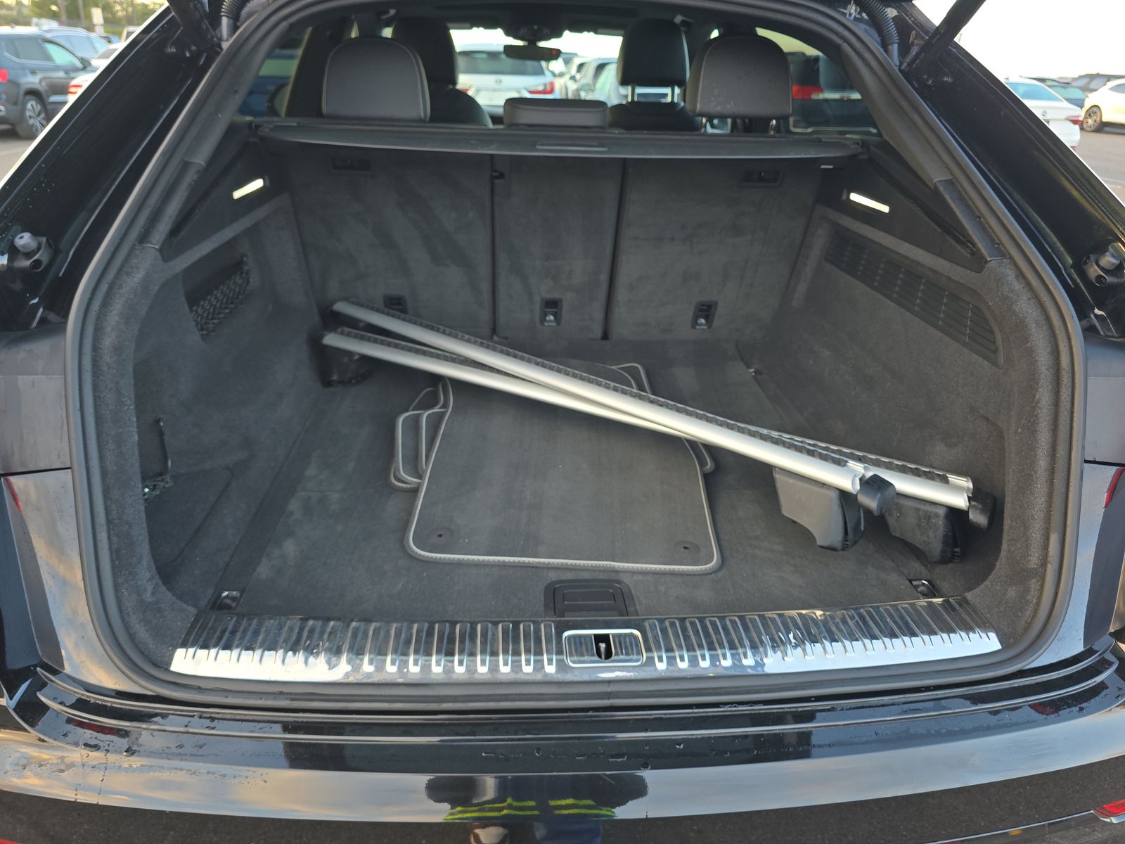 2022 Audi Q8 Premium AWD