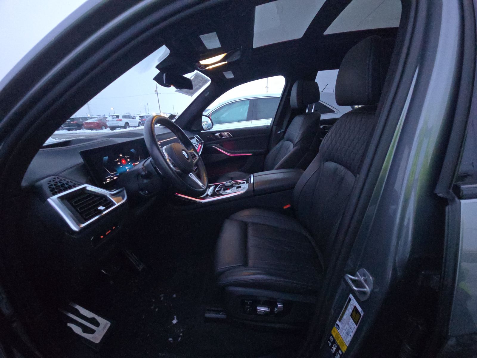 2024 BMW X7 M60i AWD