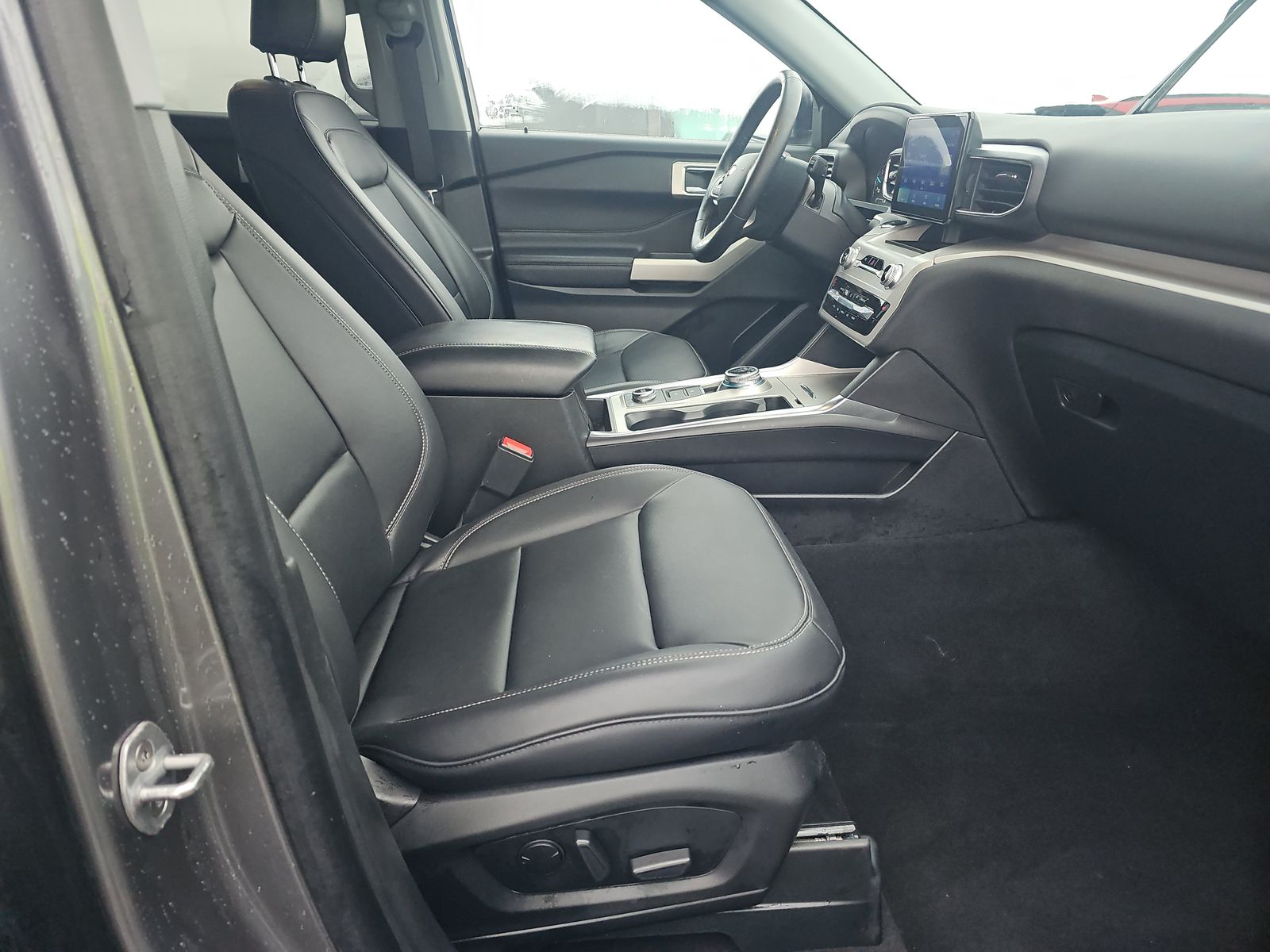 2024 Ford Explorer XLT AWD