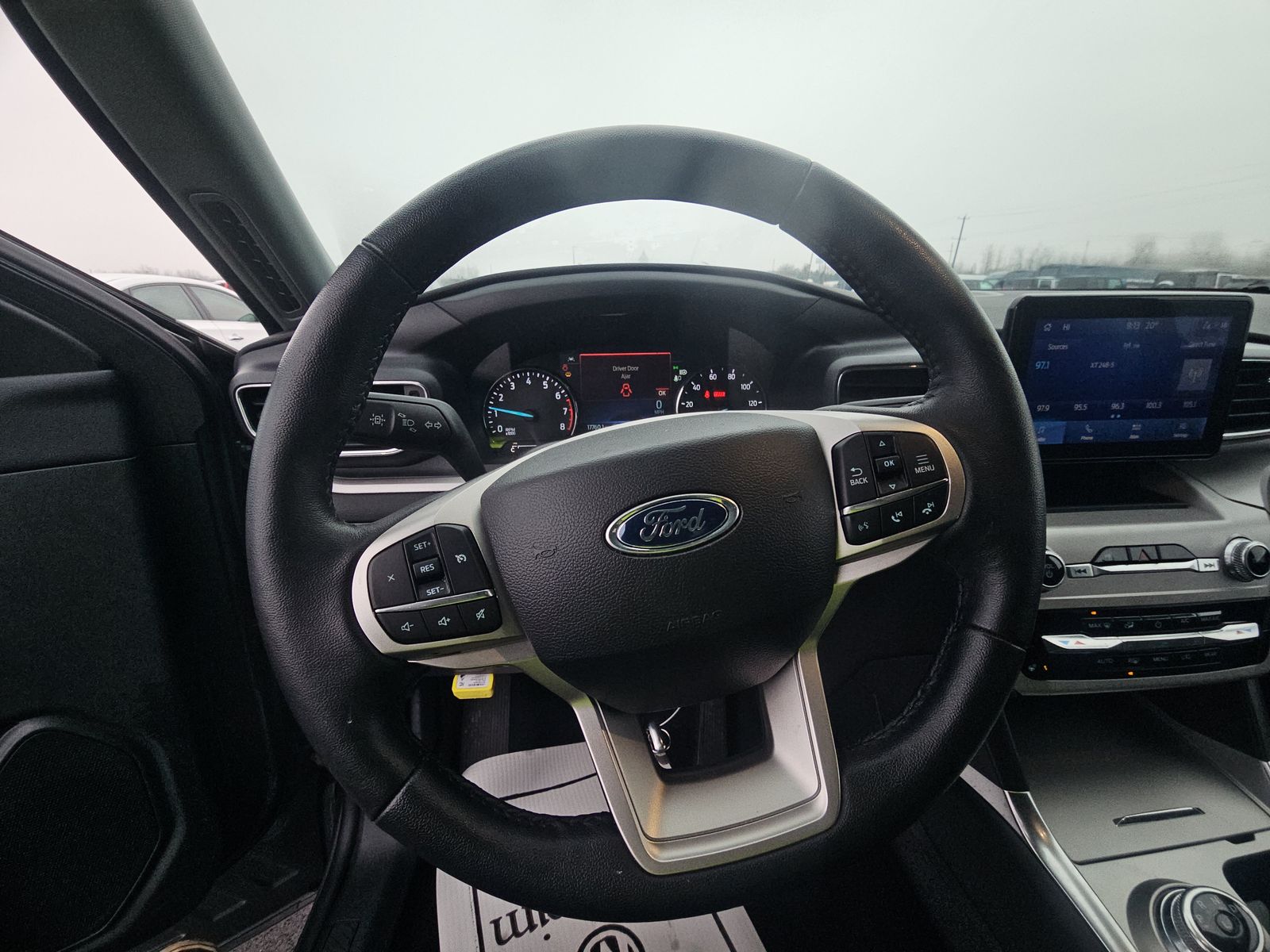 2024 Ford Explorer XLT AWD