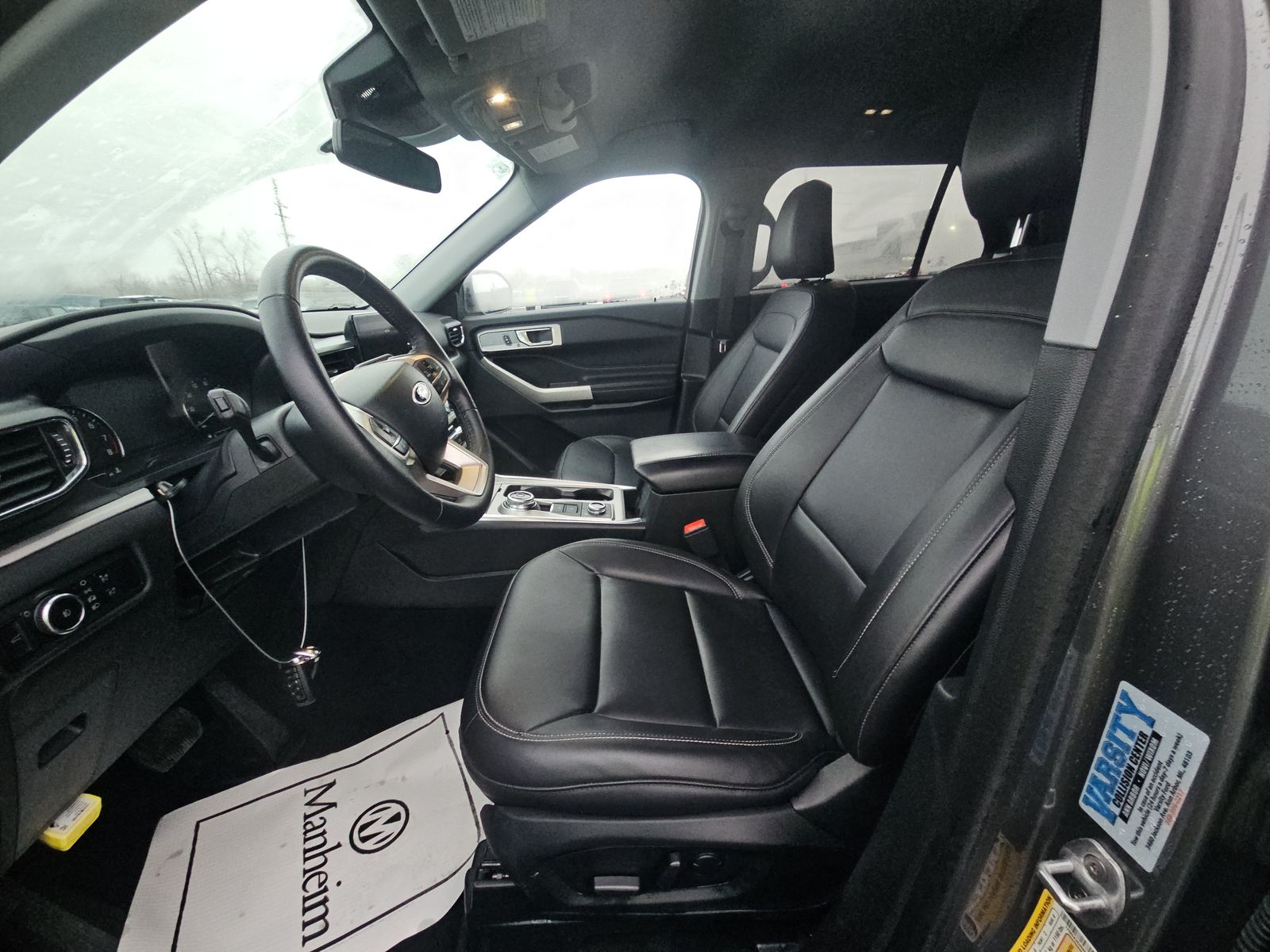 2024 Ford Explorer XLT AWD