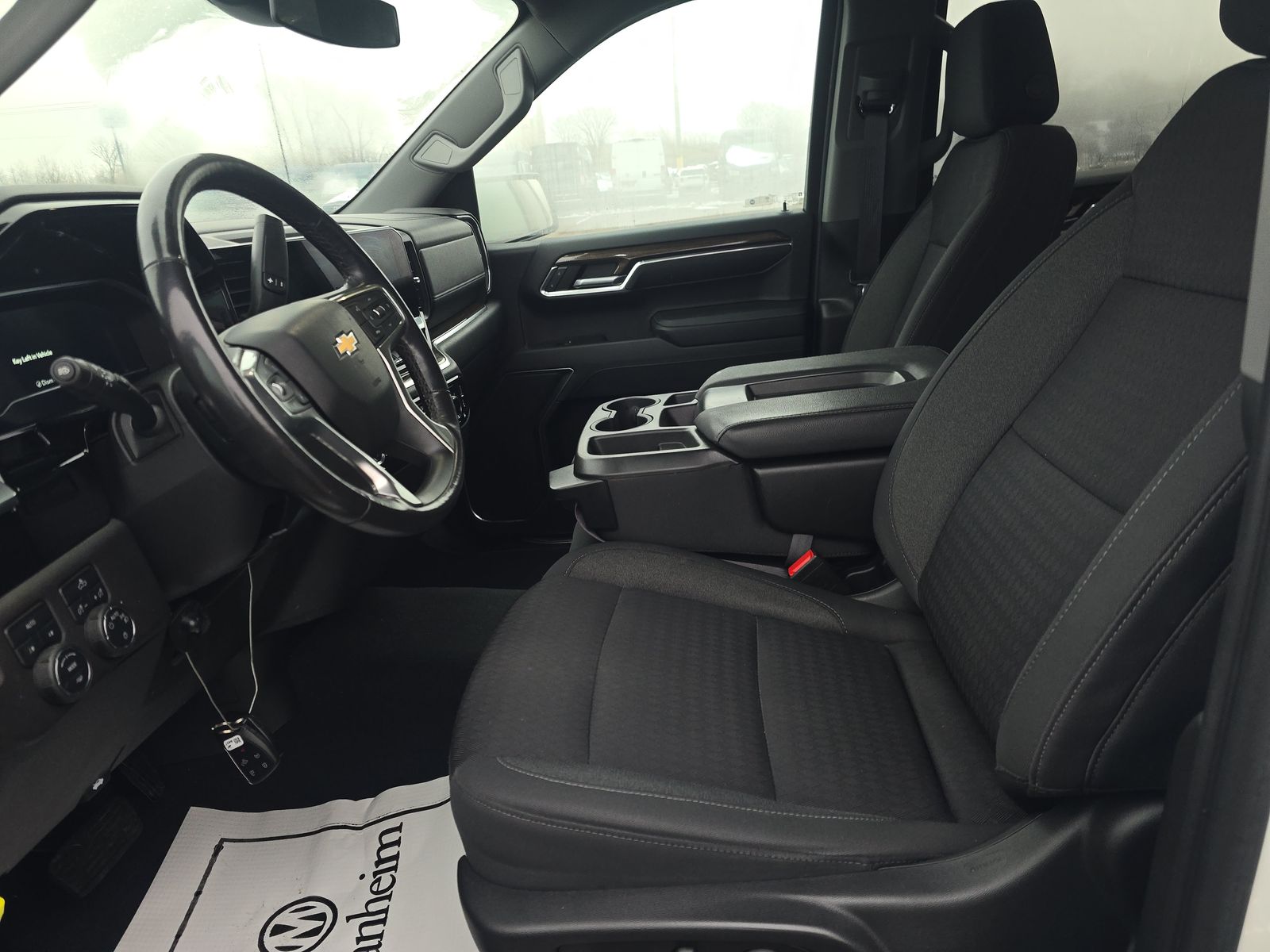 2022 Chevrolet Silverado 1500 LT AWD