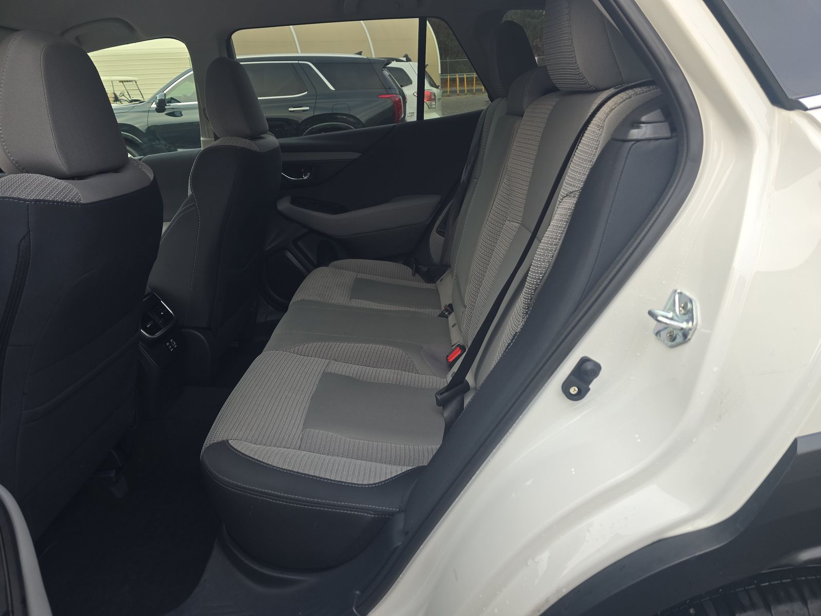 2024 Subaru Outback Premium AWD