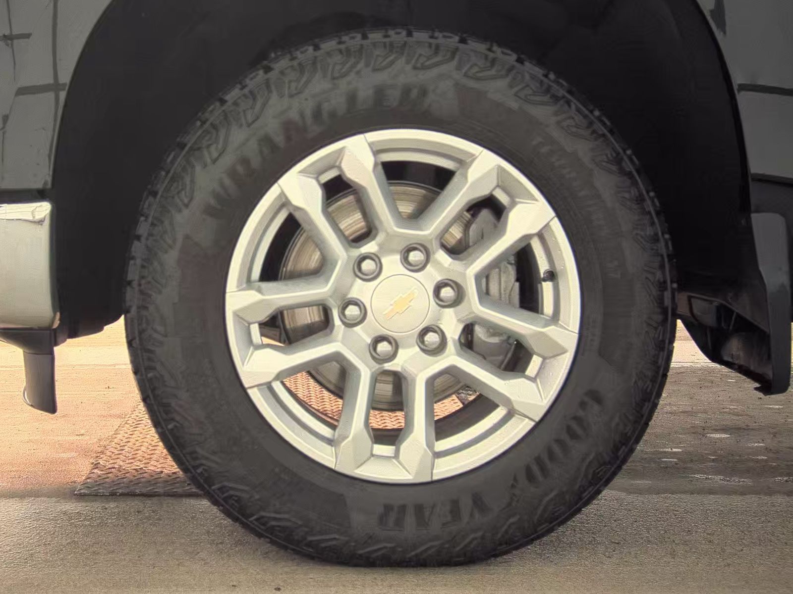 2023 Chevrolet Silverado 1500 LT AWD