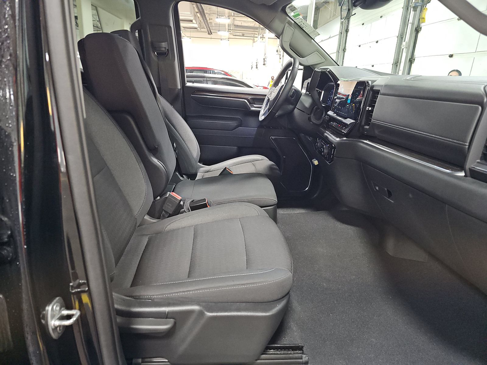 2023 Chevrolet Silverado 1500 LT AWD