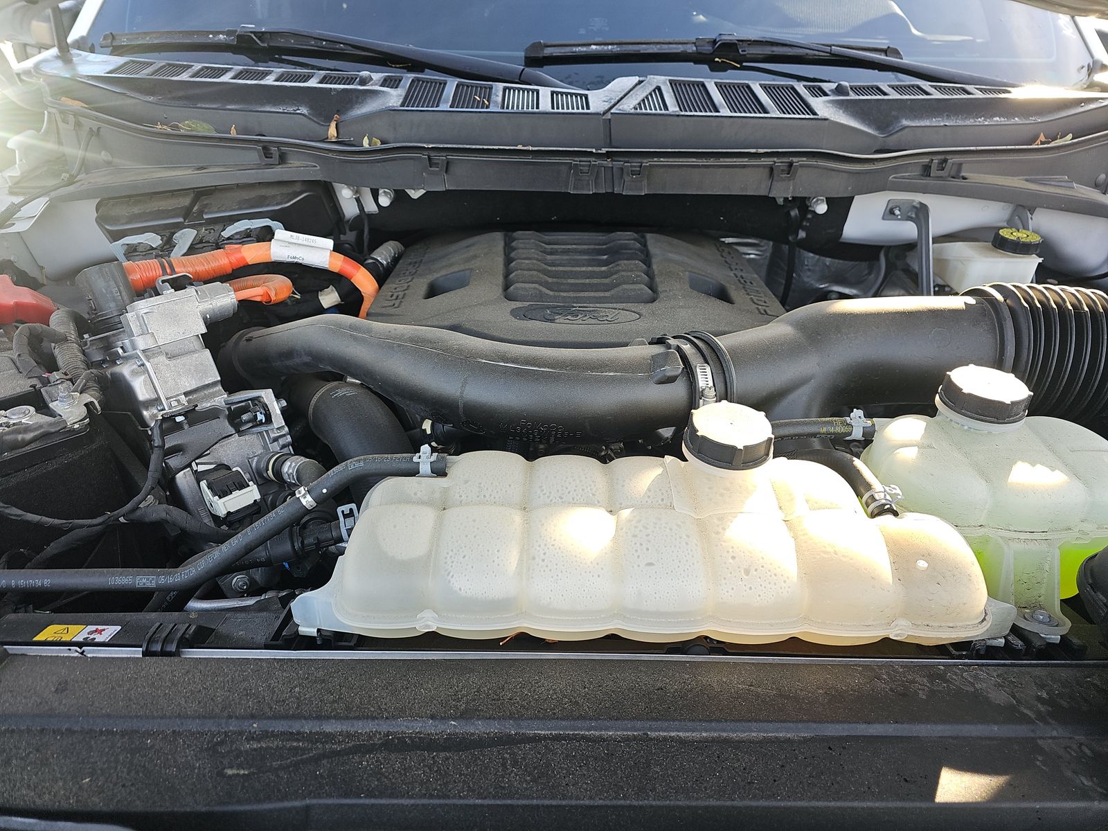 2023 Ford F-150 Hybrid XLT AWD