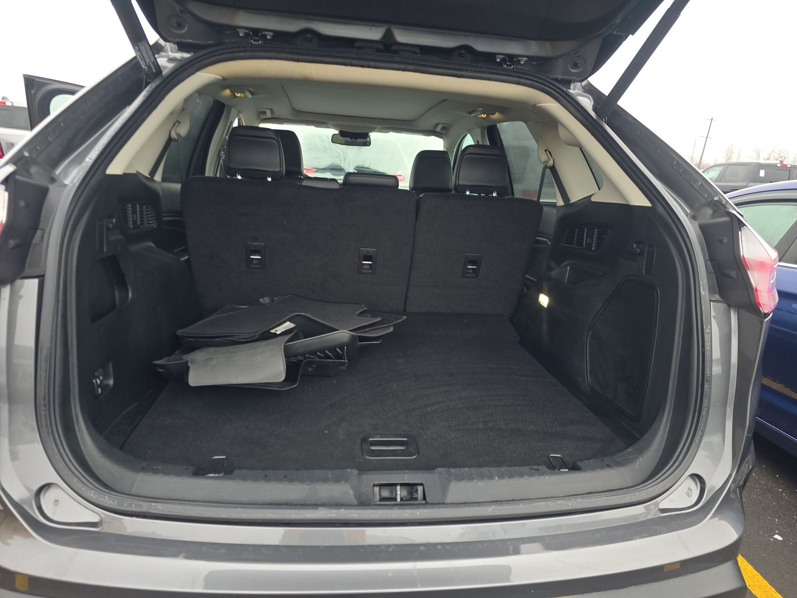 2022 Ford Edge Titanium AWD