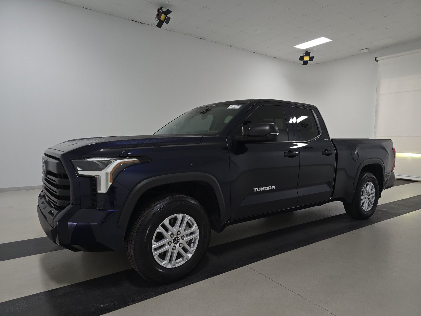 2024 Toyota Tundra SR5 AWD