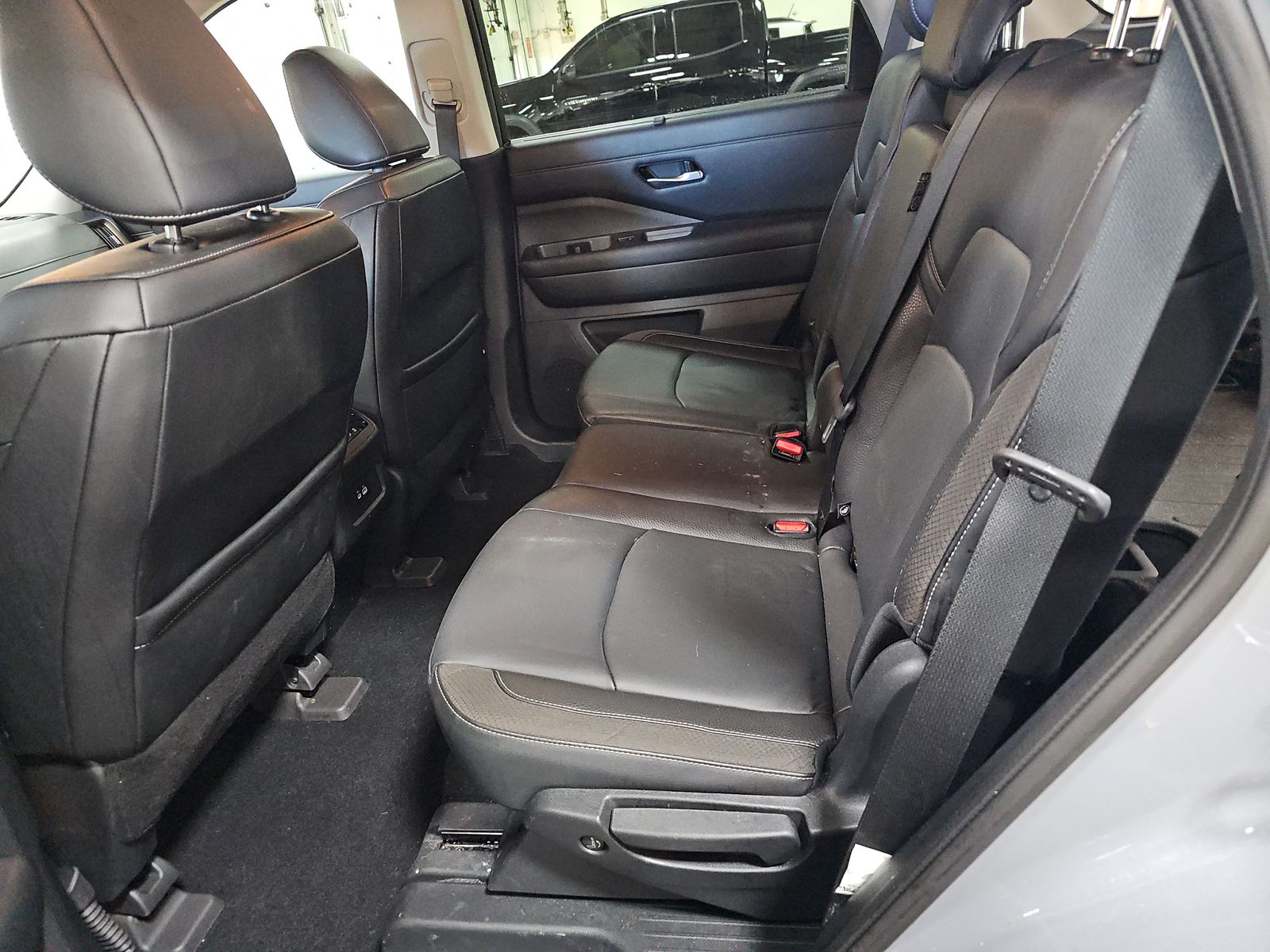 2022 Nissan Pathfinder SL AWD