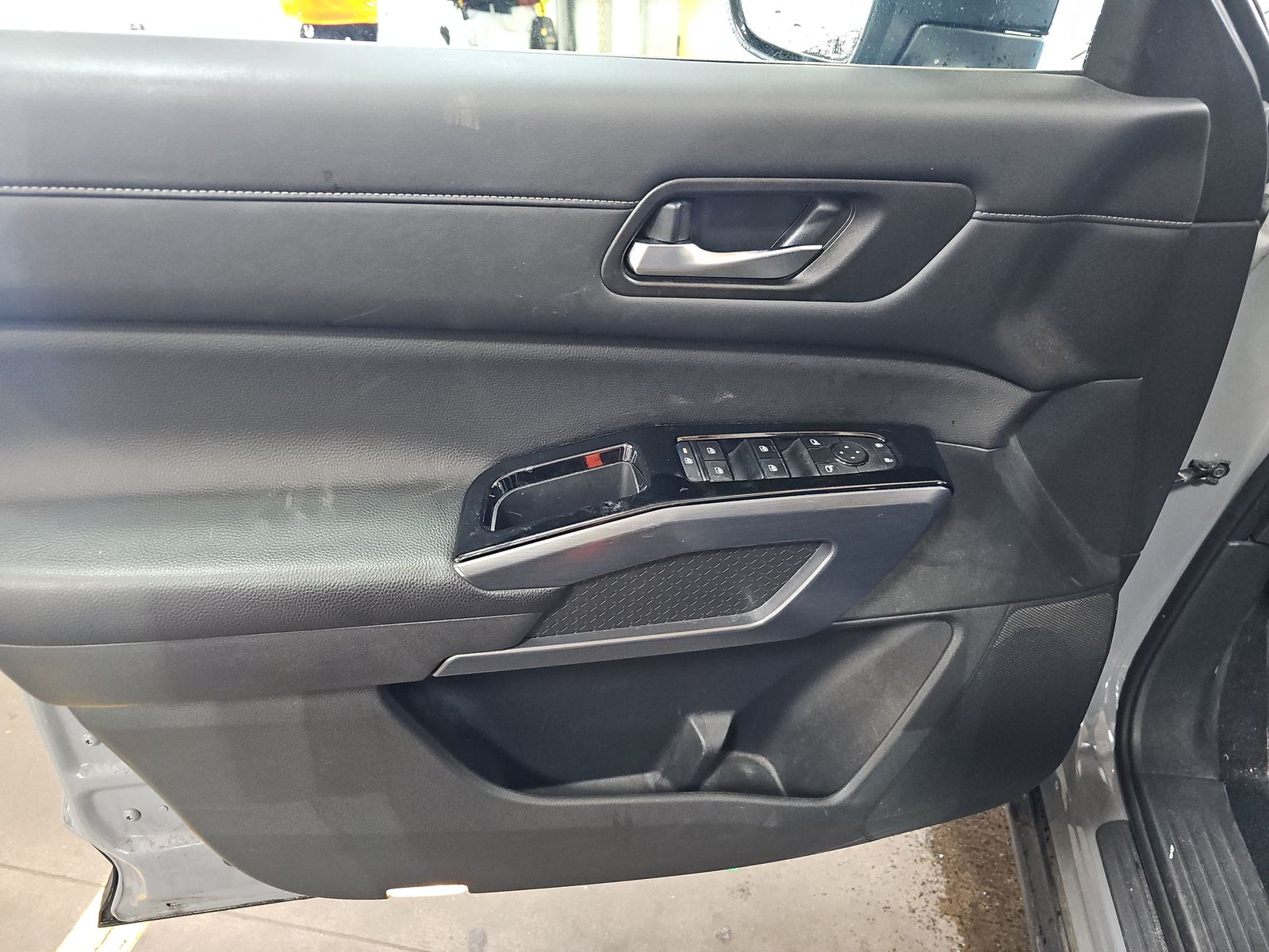 2022 Nissan Pathfinder SL AWD