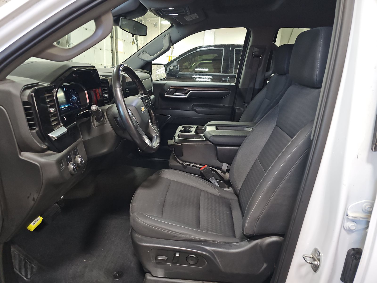 2022 Chevrolet Silverado 1500 LT AWD