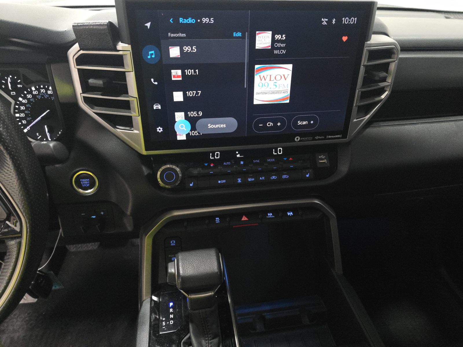 2024 Toyota Tundra SR5 AWD