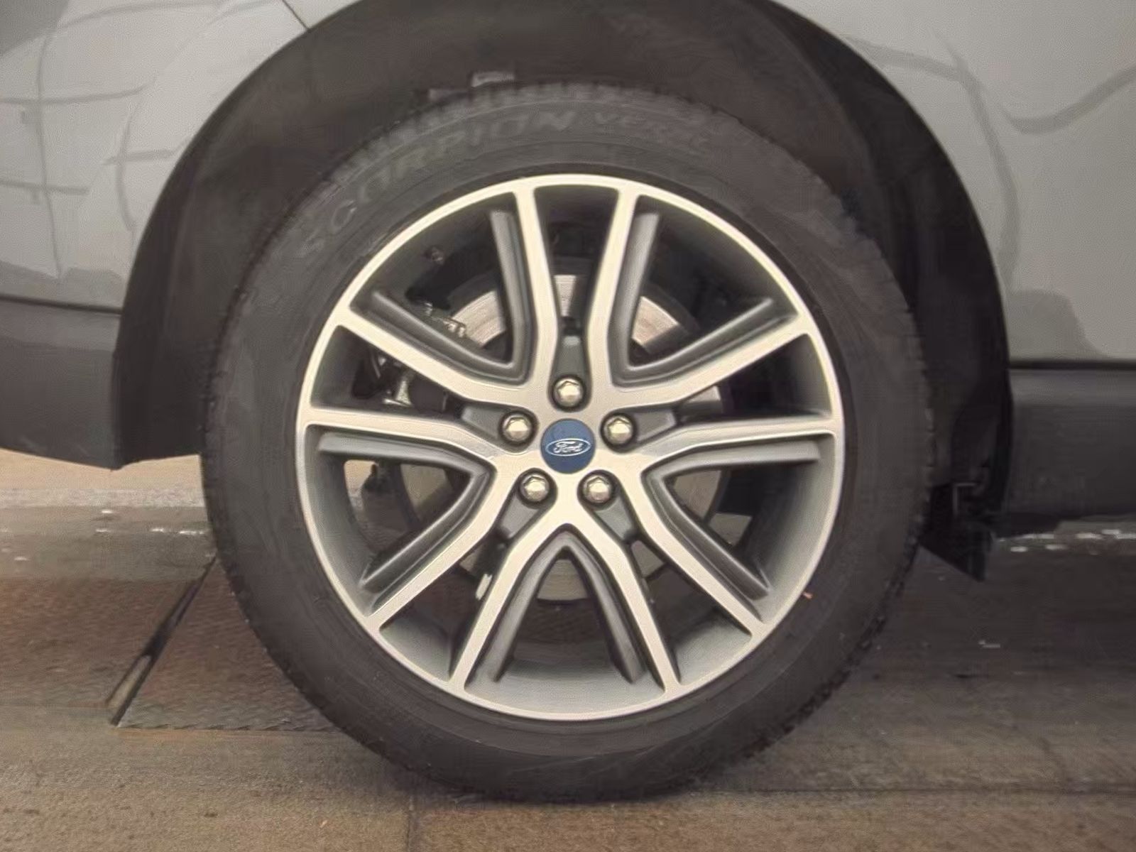 2022 Ford Edge Titanium AWD