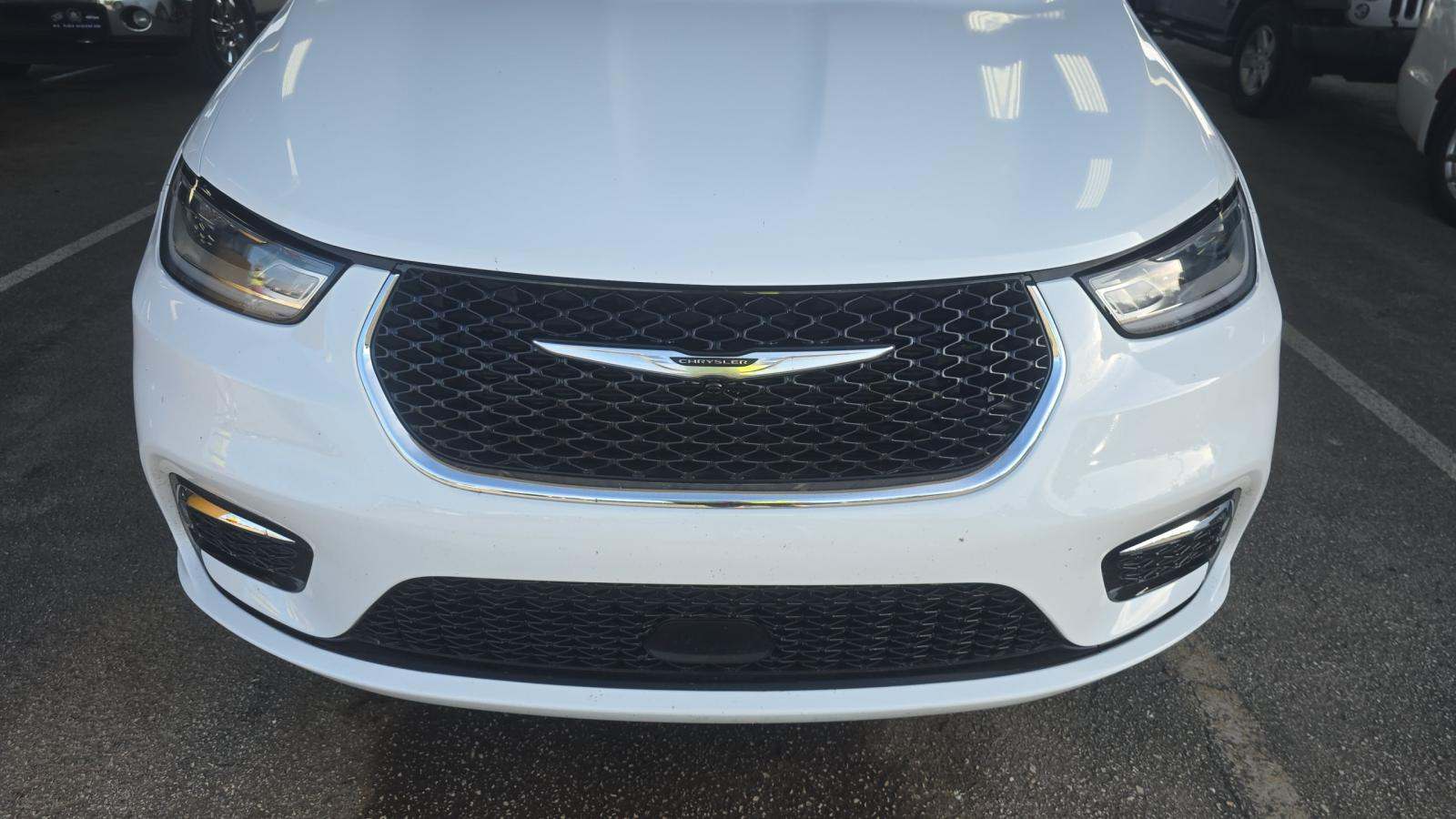 2024 Chrysler Pacifica Touring L FWD