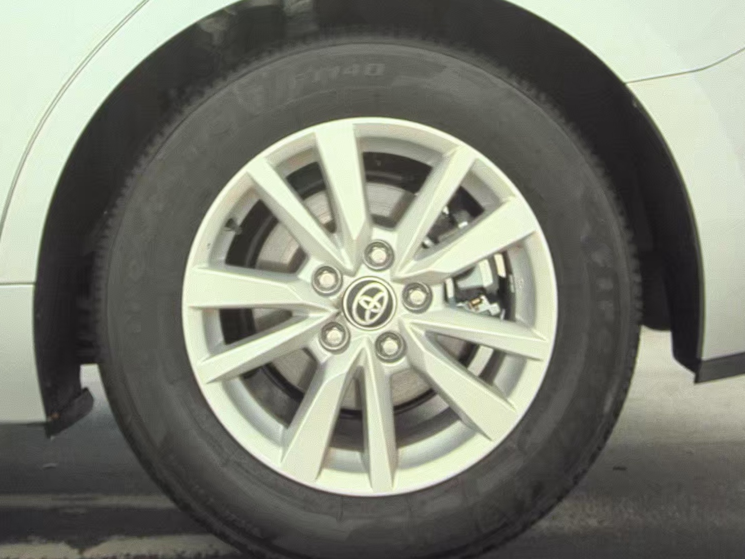 2025 Toyota Camry LE FWD