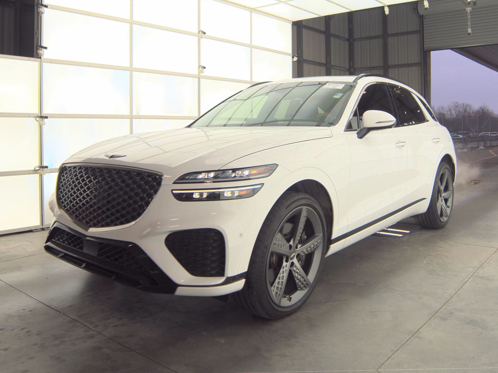 2023 GENESIS GV70 Standard's photo