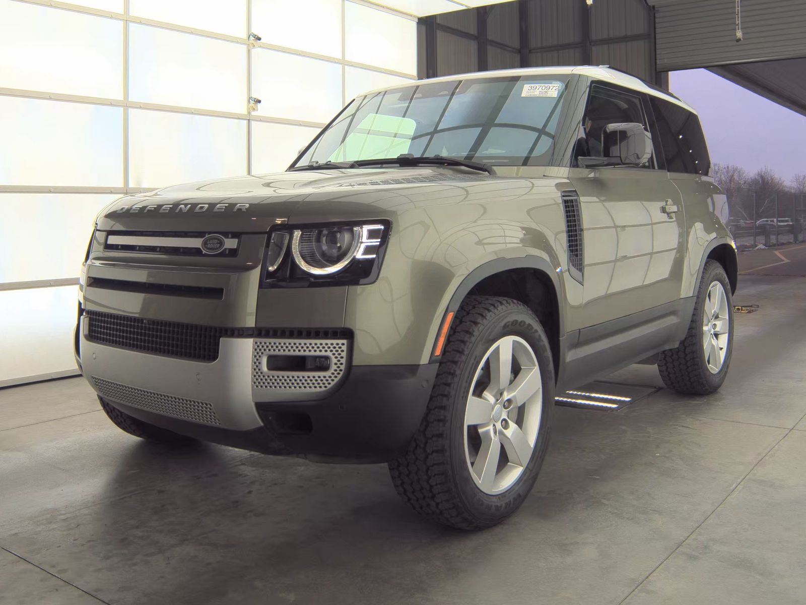 2021 Land Rover Defender First Edition's photo