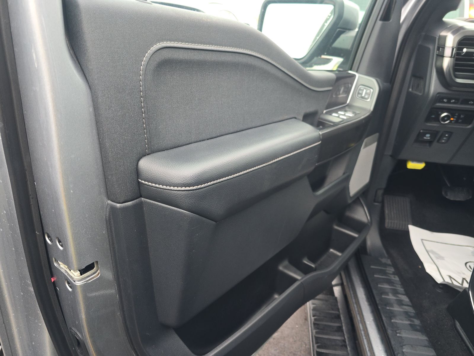 2024 Ford F-150 Lariat AWD