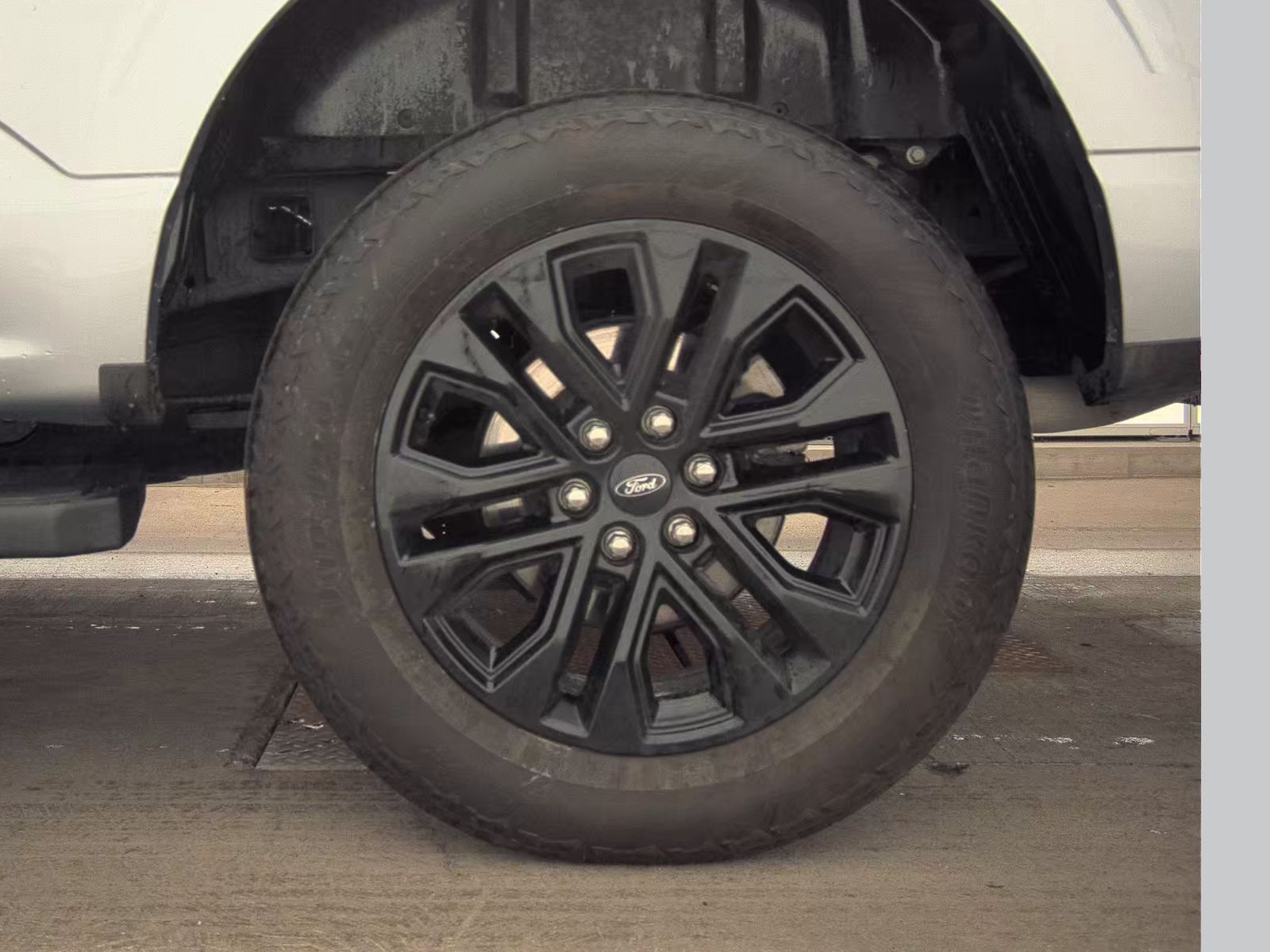 2024 Ford F-150 Lariat AWD