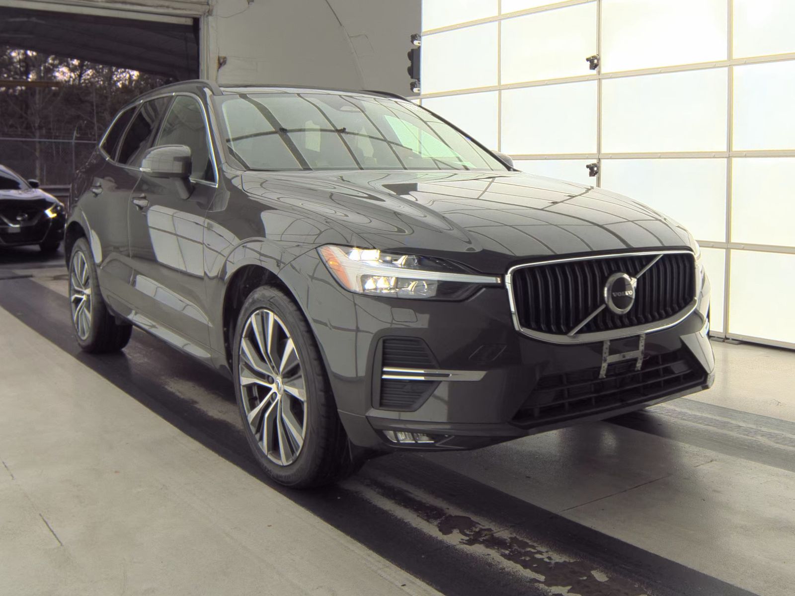 2022 Volvo XC60 B5 Momentum AWD