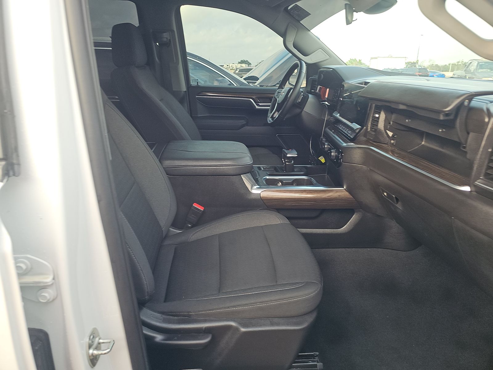 2025 Chevrolet Silverado 1500 LT AWD